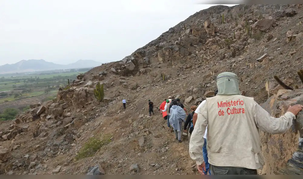 Se exhorta denunciar cualquier acto que dañe el patrimonio. Se exhorta denunciar cualquier acto que dañe el patrimonio.