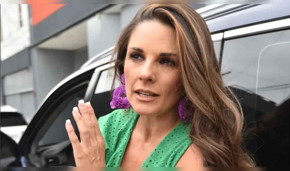 Rebeca Escribens habla sobre conducción de “Esto es Guerra” Rebeca Escribens habla sobre conducción de “Esto es Guerra”