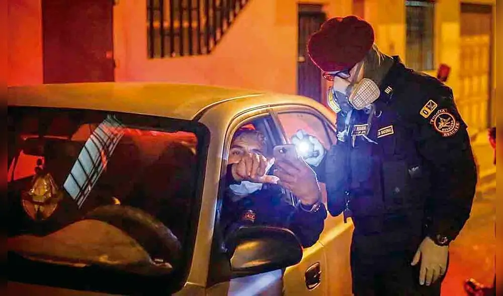 control. Policía pedirá pase a trabajadores esenciales.