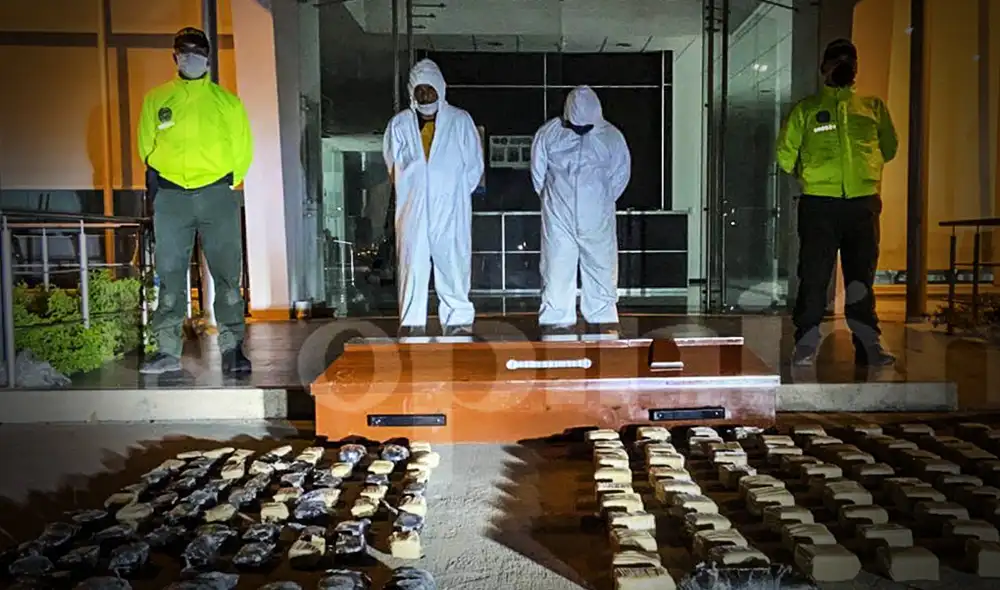 La carroza fúnebre contenía “super marihuana” o “marihuana cripy”, además de un kilo de heroína. (Foto: La Opinión) La carroza fúnebre contenía “super marihuana” o “marihuana cripy”, además de un kilo de heroína. (Foto: La Opinión)