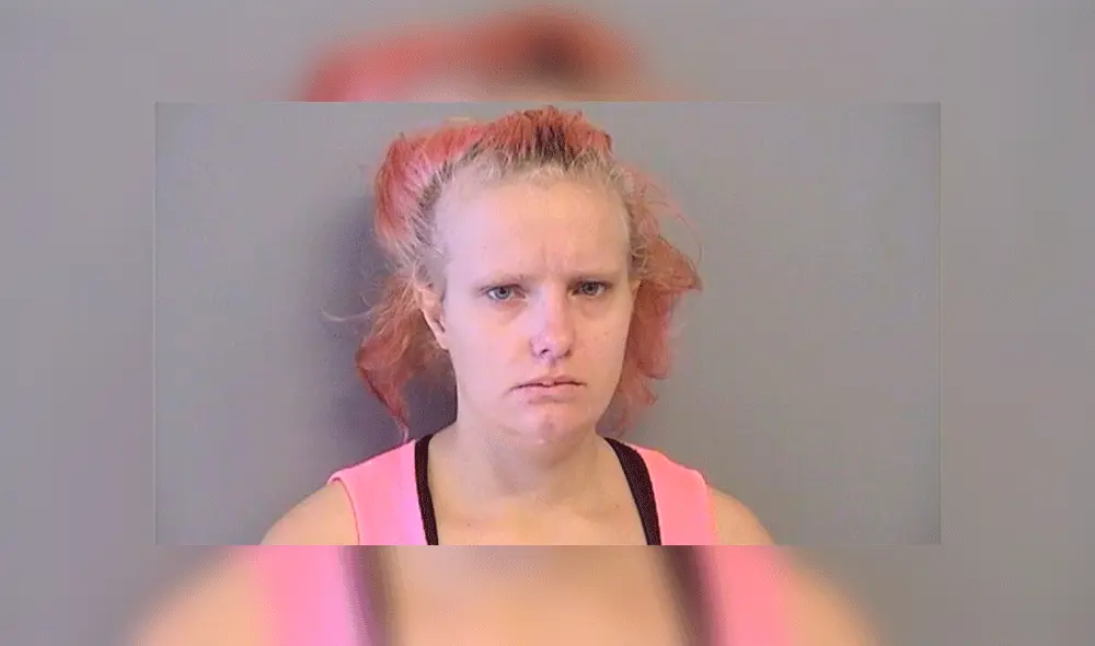 Lea Robinson, de 21 años. Es acusada de maltrato infantil. Fuente: Cárcel del condado de Tulsa.