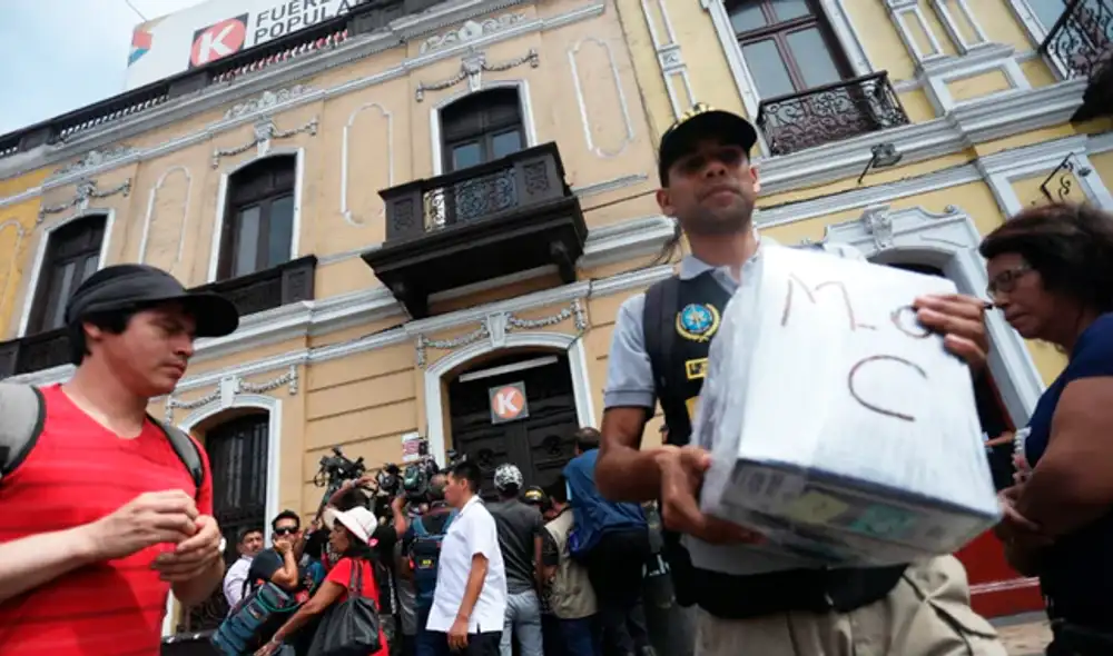 Documentos incautados del local Fuerza Popular. Foto: Aldair Mejía/La República. Documentos incautados del local Fuerza Popular. Foto: Aldair Mejía/La República.