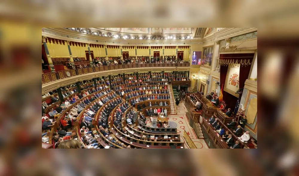 Tras disolverse Congreso de España, diputados cobrarían indemnización de 7000 euros. Foto: referencial Tras disolverse Congreso de España, diputados cobrarían indemnización de 7000 euros. Foto: referencial