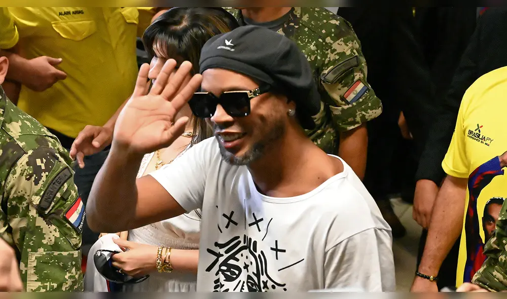 Ronaldinho celebró su cumpleaños en la cárcel con un asado.