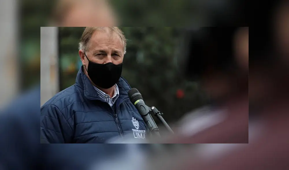 Jorge Muñoz en contra de la medida de toque de queda total. Créditos: Jorge Cerdán / La República.