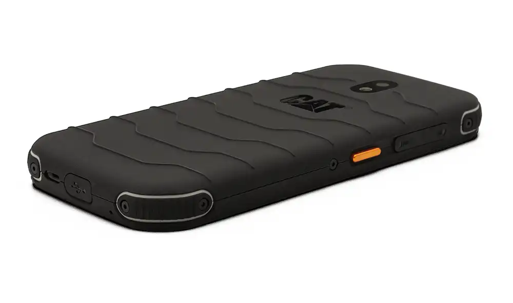 Las esquinas del Cat S42 están reforzadas para resistir las caídas. Foto: Bullitt