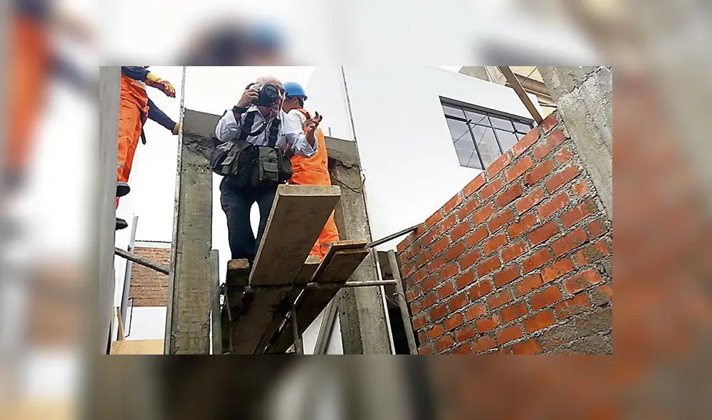 En acción. Grajeda siempre busca la toma perfecta