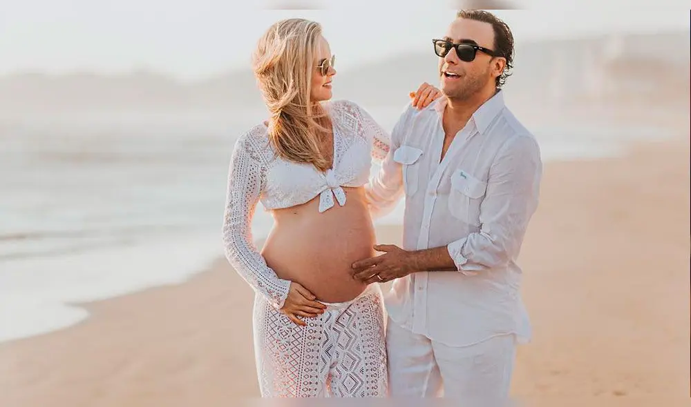 Adal Ramones muestra a su pequeña hija junto a Karla de la Mora por primera vez [VIDEO]