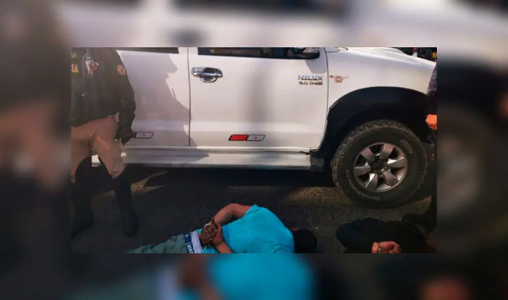 Delincuentes mantuvieron retenidos a comerciantes cerca de 10 minutos hasta que la Policía los intervino. (Foto: PNP) Delincuentes mantuvieron retenidos a comerciantes cerca de 10 minutos hasta que la Policía los intervino. (Foto: PNP)