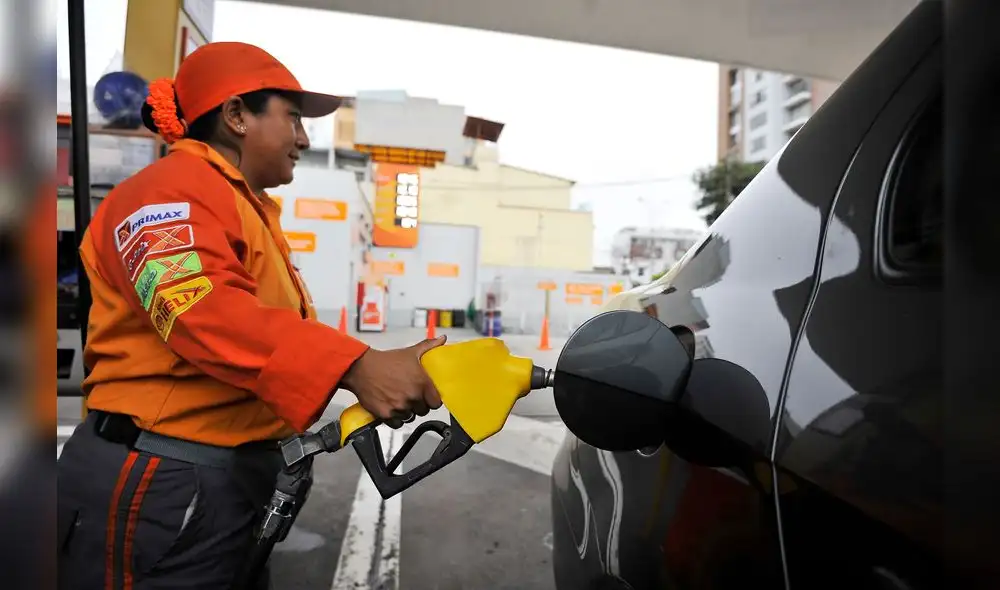 Estado le adeuda S/ 822,2 millones a distribuidores de combustibles