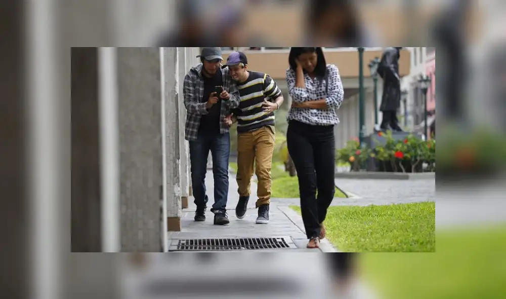 Todos los días, individuo asediaba a su víctima cuando ella salía de un local deportivo. (Foto referencial / Archivo La República)