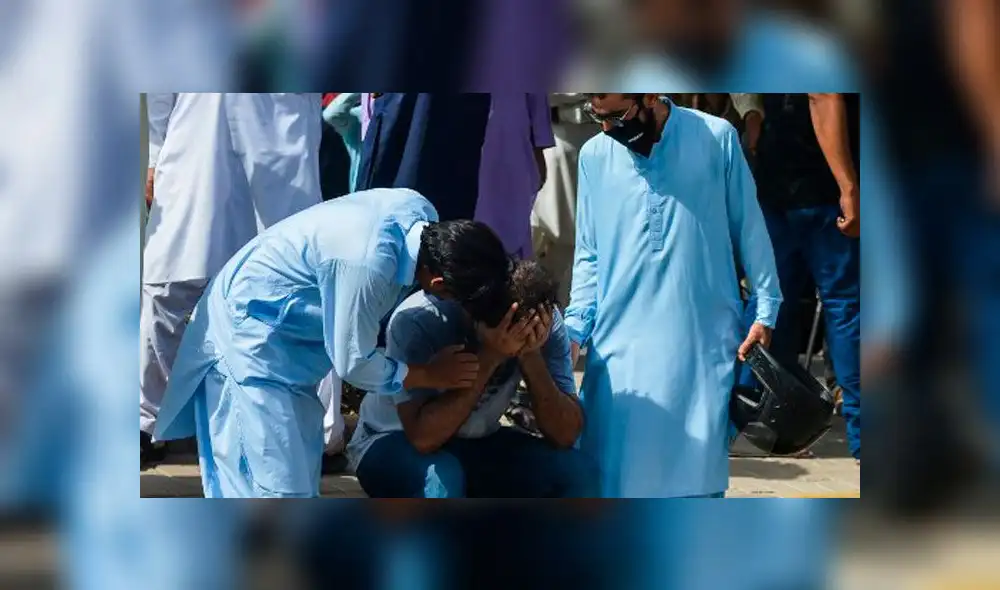 Accidente aéreo en Pakistán. Foto: AFP. Accidente aéreo en Pakistán. Foto: AFP.