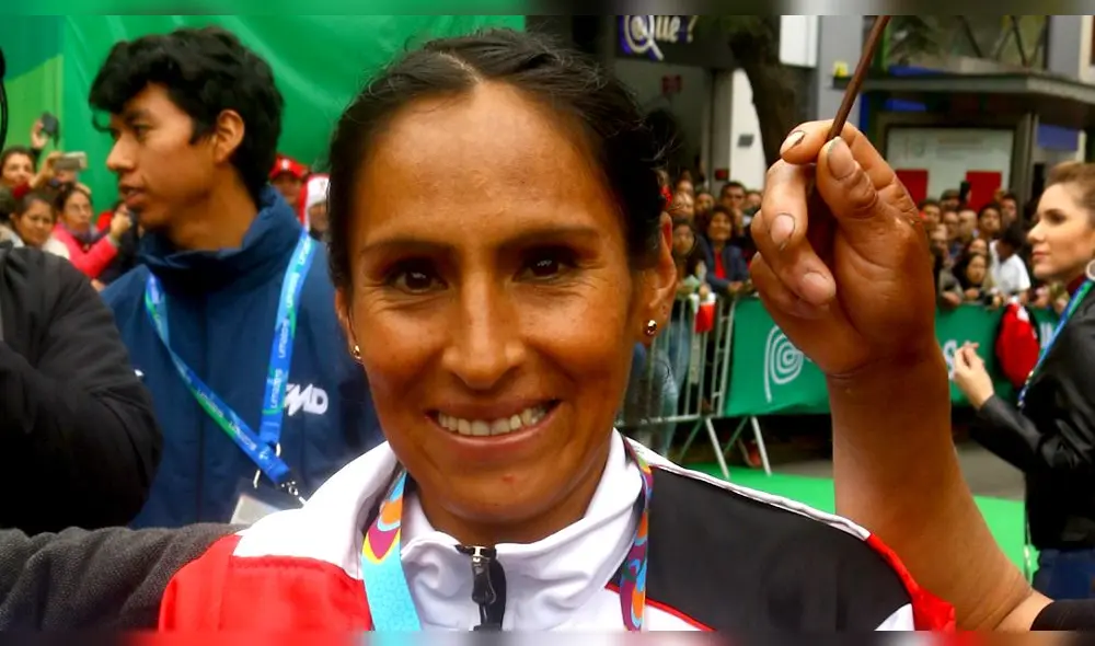 Gladys Tejeda perdió una carrera y cocina para su madre por no tener zapatillas [VIDEO]