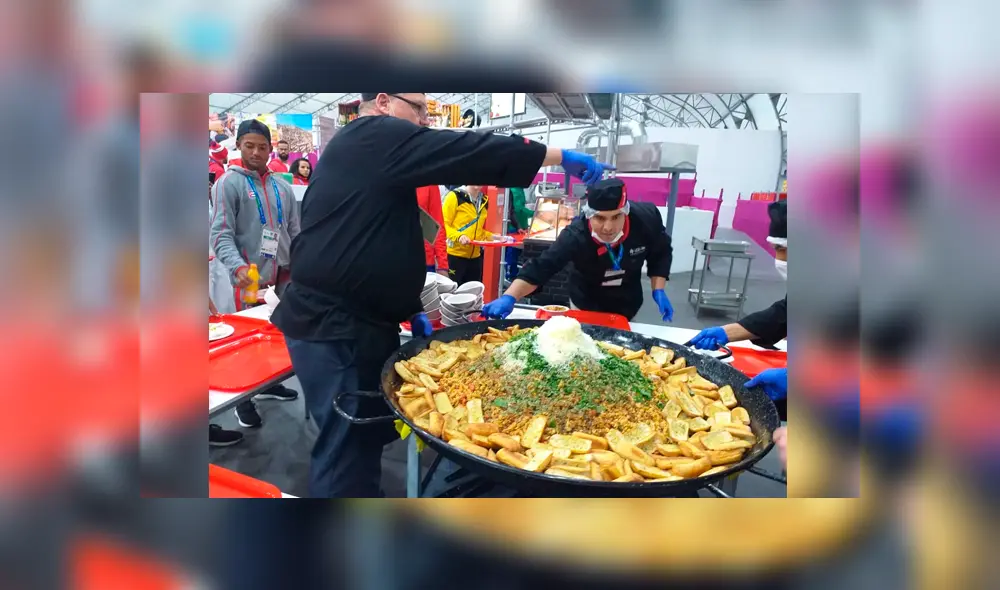 600 kilos de plátano, una tonelada de proteínas animales (carne y pollo), 200 litros de sopa, 600 litros de jugos de fruta natural se está consumiendo a diario en Lima 2019. 600 kilos de plátano, una tonelada de proteínas animales (carne y pollo), 200 litros de sopa, 600 litros de jugos de fruta natural se está consumiendo a diario en Lima 2019.