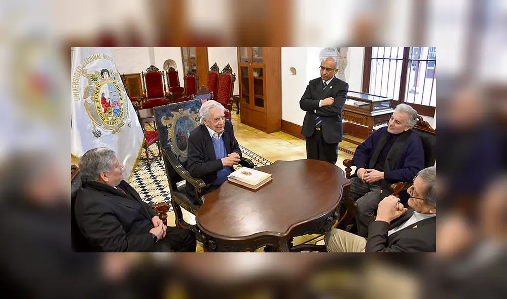 Mario Vargas Llosa, un par de vueltas por la ciudad Mario Vargas Llosa, un par de vueltas por la ciudad