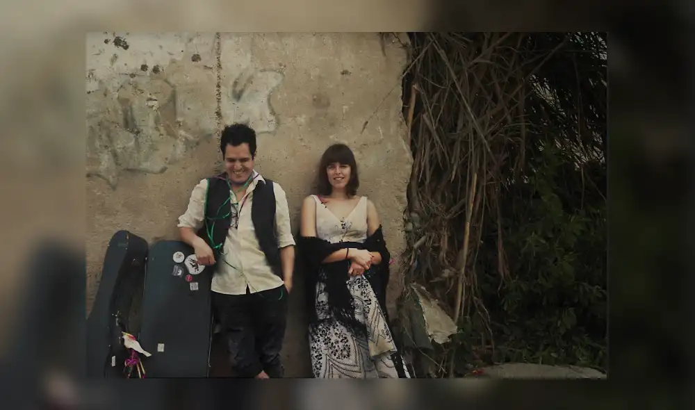 Alejandro y Maria Laura presentan "La Casa No Existe" Alejandro y Maria Laura presentan "La Casa No Existe"