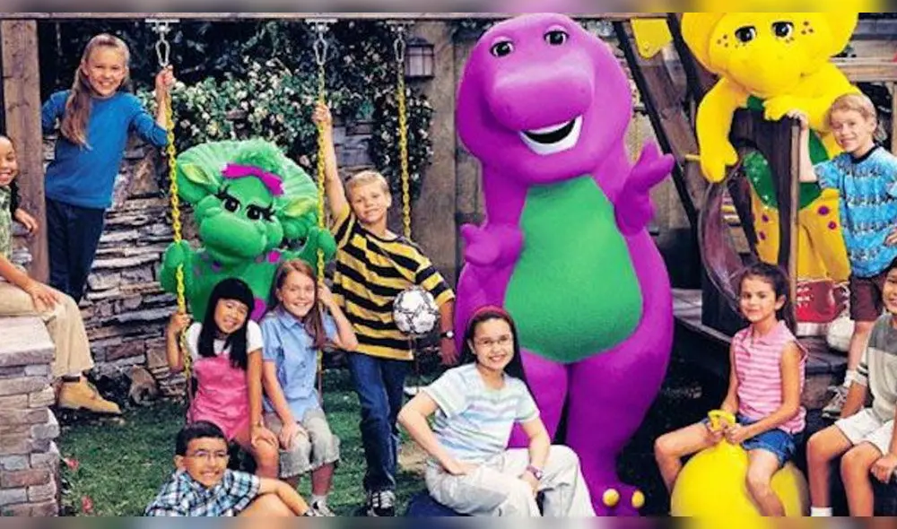 Pocos saben que la cantante y actriz se inició en la popular serie infantil del dinosaurio morado. Pocos saben que la cantante y actriz se inició en la popular serie infantil del dinosaurio morado.