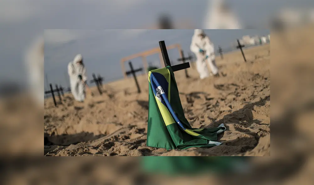 Los activistas colocaron cruces y banderas de Brasil. | Foto: Antonio Lacerd / EFE