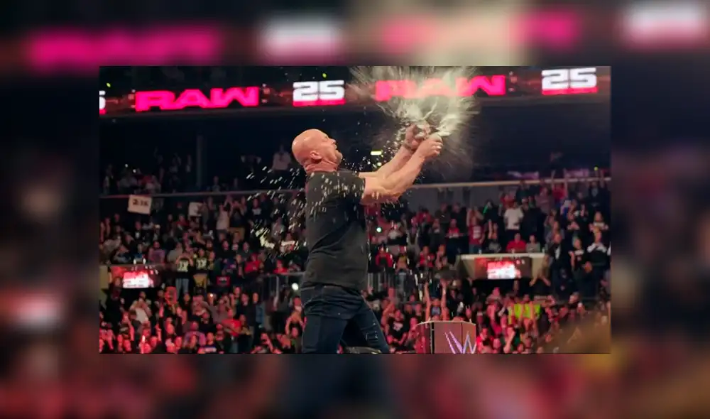 Stone Cold estuvo en RAW en la edición para celebrar los 25 años del programa.
