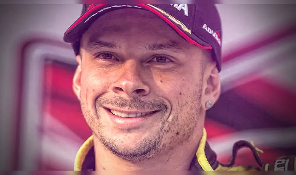 Mario Hart contento por saludos de sus fanáticos. Fotos: Composición Mario Hart contento por saludos de sus fanáticos. Fotos: Composición