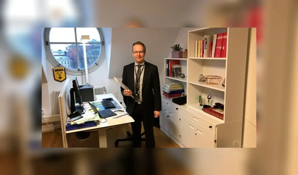 Congresista de Suecia muestra como viven a los medios de comunicación. Foto: BBC Congresista de Suecia muestra como viven a los medios de comunicación. Foto: BBC