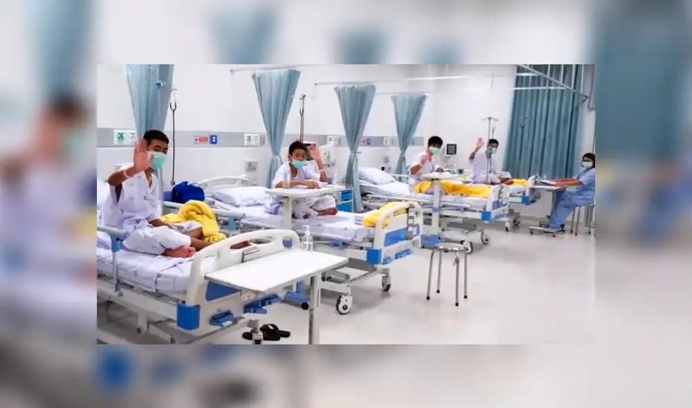 Tailandia: niños rescatados de la cueva saldrán del hospital el próximo jueves