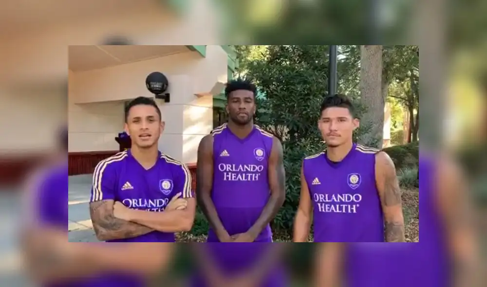 Yotún y Ascues celebraron el premio The Best de la hinchada peruana [VIDEO]