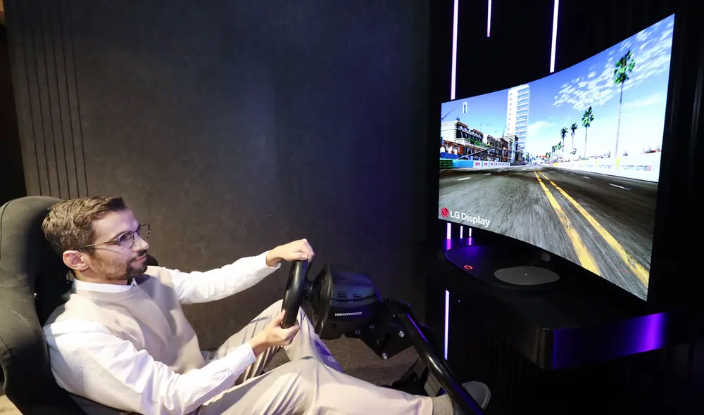 El diseño versátil de la pantalla de LG promete ofrecer una experiencia más inmersiva durante los juegos. Foto: LG Display El diseño versátil de la pantalla de LG promete ofrecer una experiencia más inmersiva durante los juegos. Foto: LG Display