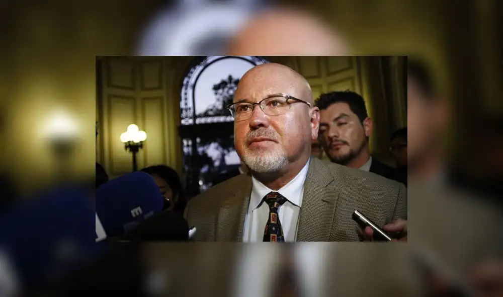 Plantean que alcaldes sean vacados si entregan títulos en zonas de riesgo Plantean que alcaldes sean vacados si entregan títulos en zonas de riesgo