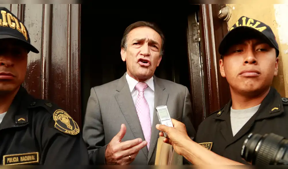 Becerril intentó comparar detención de Keiko con golpe en Venezuela Becerril intentó comparar detención de Keiko con golpe en Venezuela