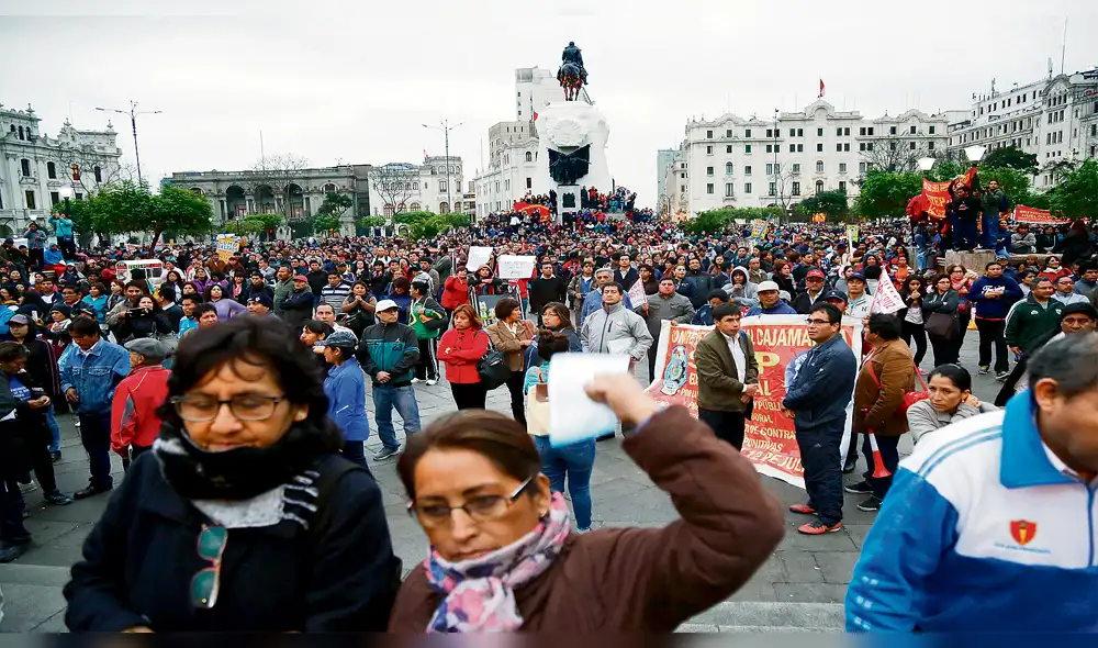 CGTP y Sutep: Minedu no puede firmar acuerdos con el docente Pedro Castillo
