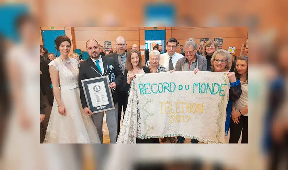 Youtube: ganan récord del vestido con la cola más larga [VIDEO]