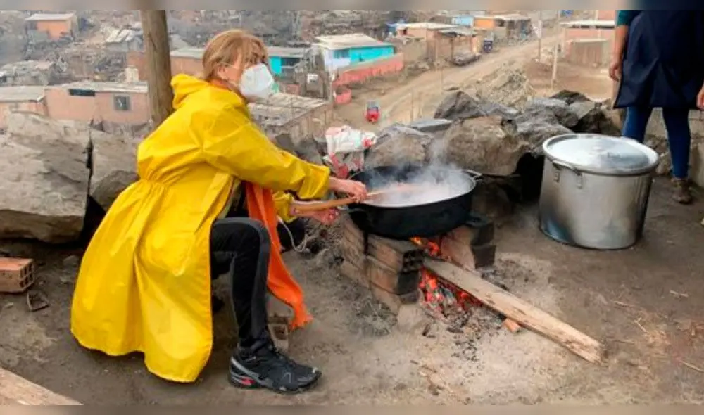 La conductora de televisión Gisela Valcárcel llegó hasta El Paraíso con víveres, regalos y útiles escolares para las familas en situación de pobreza | FOTO: Difusión
