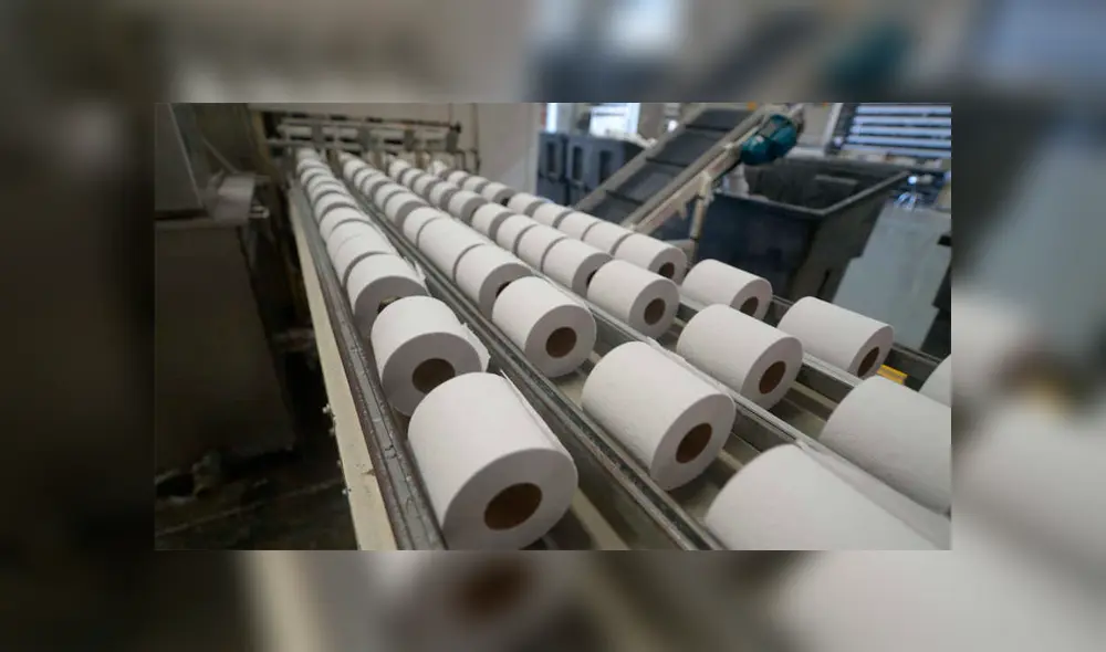 Producen más papel higiénico en las fábricas para abastecer los supermercados. (Foto: El diario de hoy)