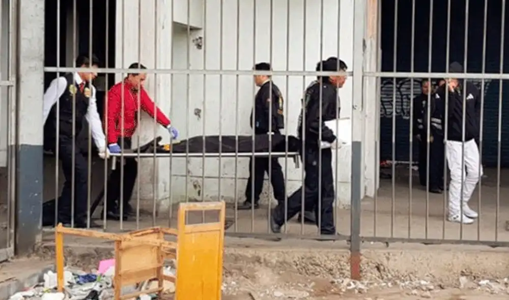 El especialista señaló que el ensañamiento con el que asesinaron a dos personas en un hotel de SMP tenía por objetivo enviar un mensaje.