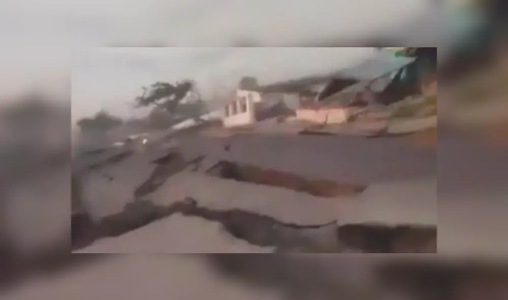 Indonesia: suelo se abre en dos en medio del terremoto [VIDEO]