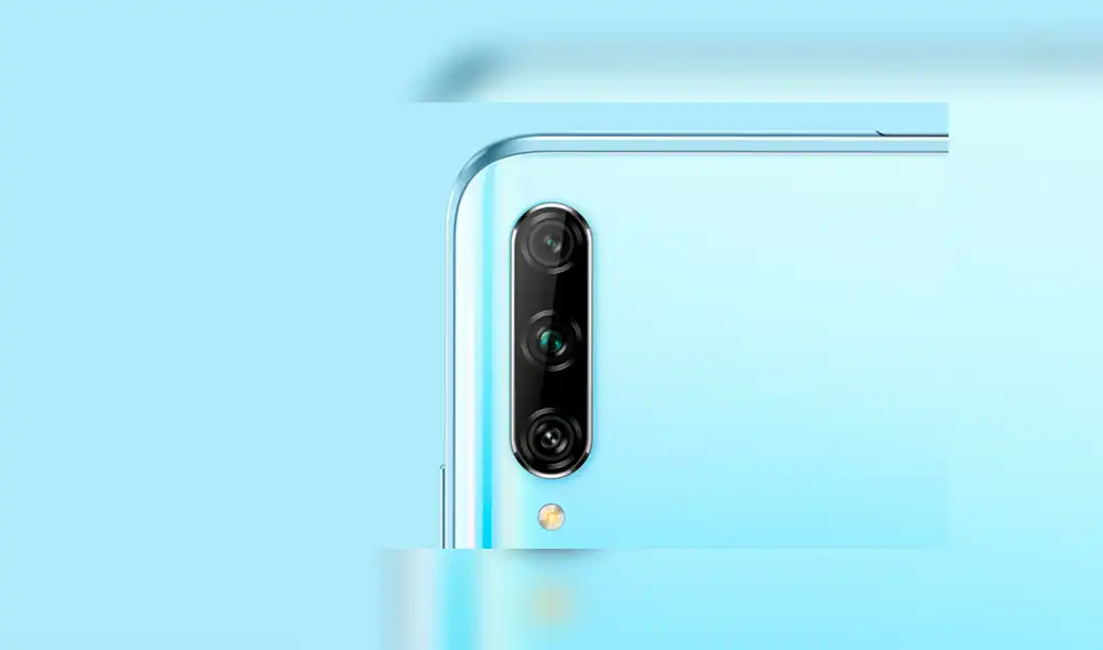 El Huawei P Smart Pro tiene una triple cámara trasera de 48 MP + 8 MP + 2 MP.