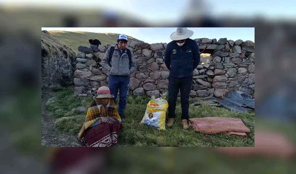 Anciana vive sola en la estancia de Ccoraccora, que pertenece al anexo de Sotocaya, cuenta solamente con 7 alpacas. Anciana vive sola en la estancia de Ccoraccora, que pertenece al anexo de Sotocaya, cuenta solamente con 7 alpacas.