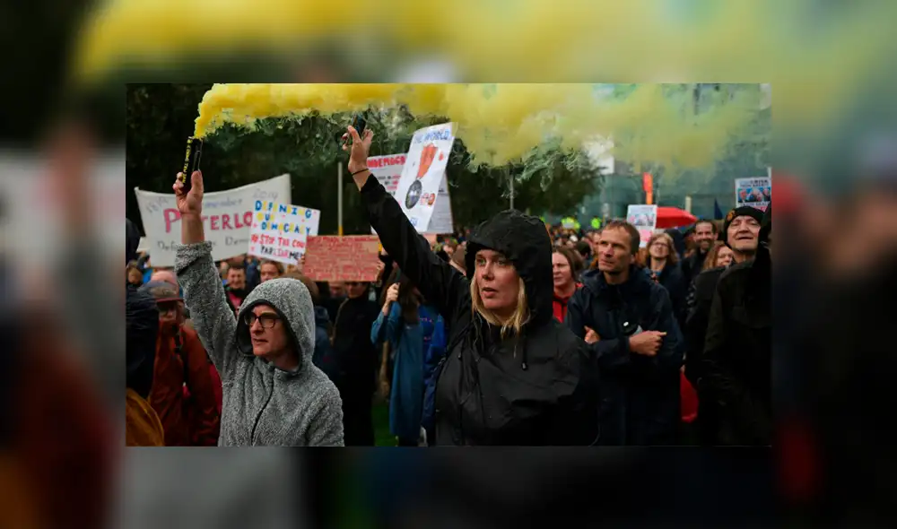 Ciento de miles de personas se manifestaron en contra del Brexit en Londres. Ciento de miles de personas se manifestaron en contra del Brexit en Londres.