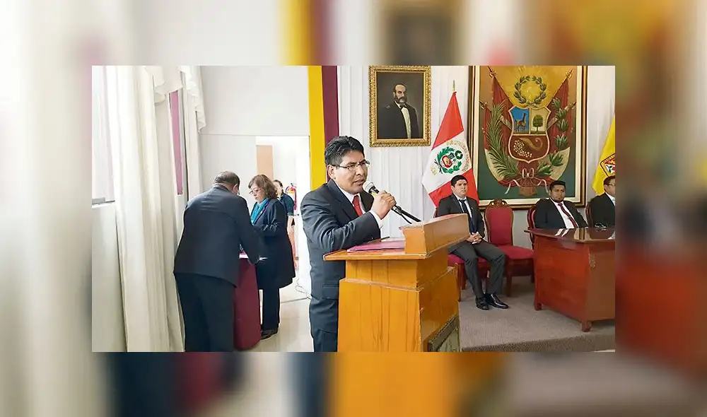 Gerente Roger Choque.