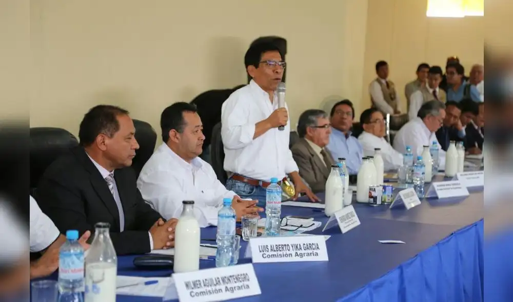 Productores lecheros venderán directamente a programas sociales del Estado