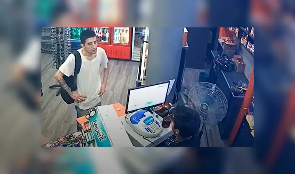 “Estoy trabajando, no te hagas matar”: ladrón amenaza a empleado para robar 8000 pesos de tienda [VIDEO] 