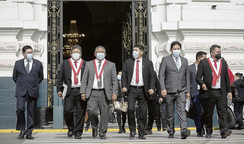 Se adhieren al Legislativo. Angulo insistió en que la propuesta ya está siendo evaluada por el Congreso y quedaría esperar. Foto: Antonio Melgarejo/La República