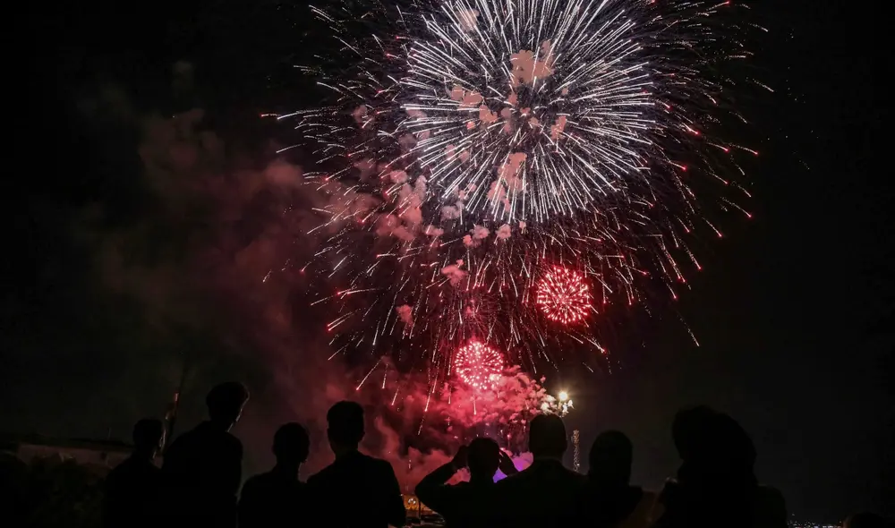 Conoce el motivo por qué siempre las personas celebran el Año Nuevo durante 26 horas. Foto: AFP Conoce el motivo por qué siempre las personas celebran el Año Nuevo durante 26 horas. Foto: AFP