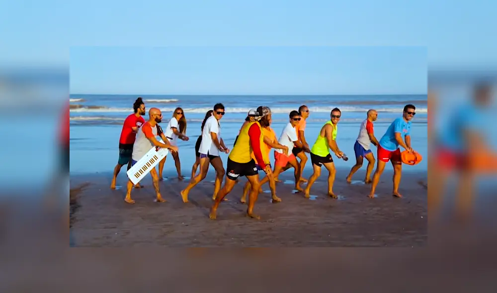 Desliza hacia la izquierda para ver la coreografía de "Despierta corazón" en YouTube.