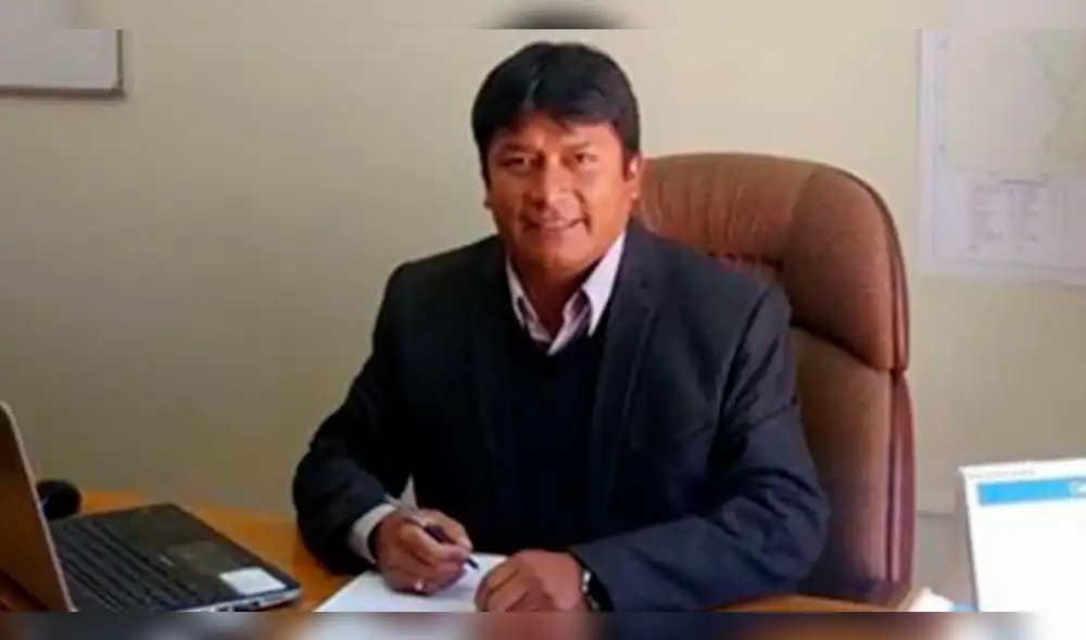 Renuncia gerente de confianza de Walter Aduviri. Renuncia gerente de confianza de Walter Aduviri.