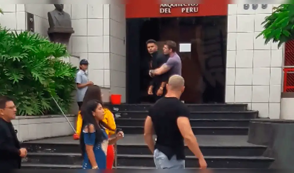 Carlos Cacho manifiesta su repudio tras pelea de Erick Sabater y Coto Hernández [VIDEO]