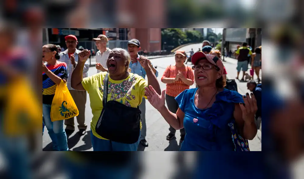 Adultos mayores en Venezuela protestaron para exigir el pago de su pensión [FOTOS] 