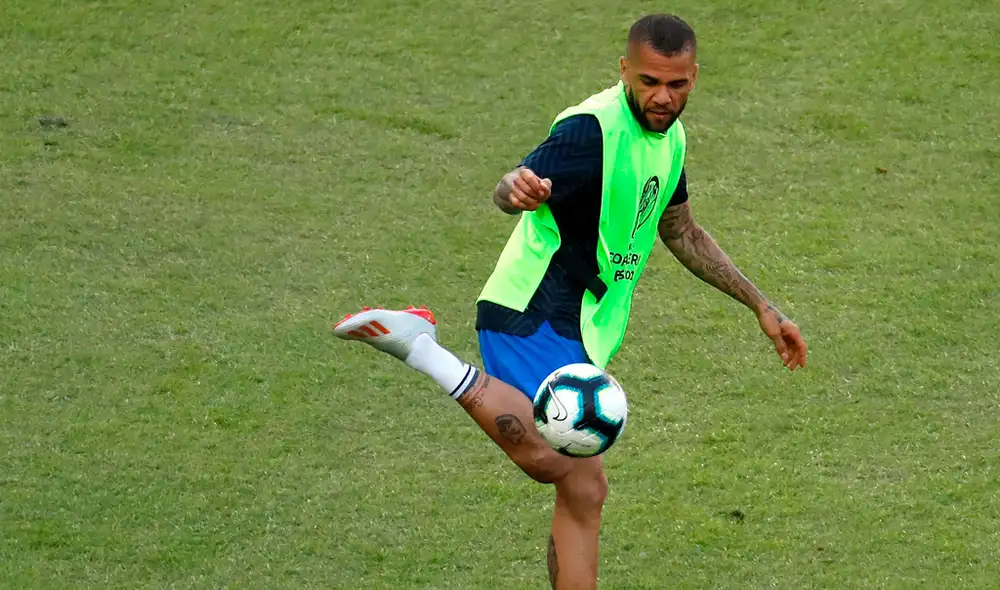Dani Alves - Brasil