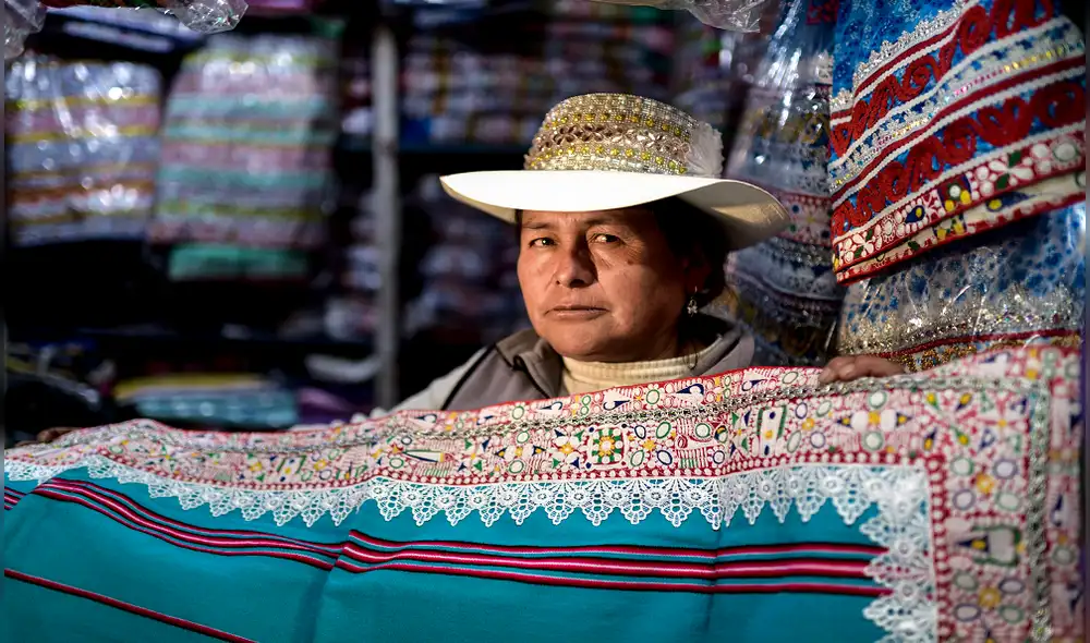 Los secretos de los bordadores del Valle del Colca Los secretos de los bordadores del Valle del Colca